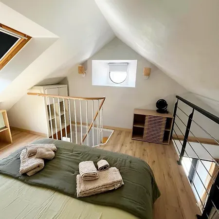 Jolie Maison Avec Exterieur Martinvast